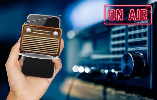 Tenga todas las radios en la palma de la mano