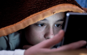 Conozca Todo lo Que Su Hijo Accede en el Celular