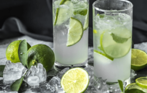 ¿Tomas Agua con Gas y Limón? Entonces Necesitas Saber Esto