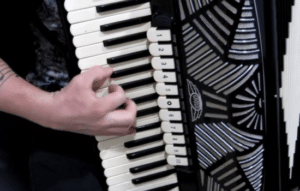 Aprende a Tocar Acordeón con Estas Apps Gratuitas