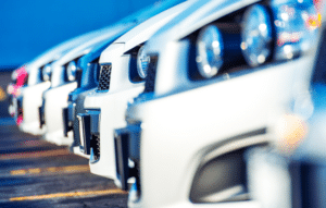 Los 10 coches populares que más consumen combustible