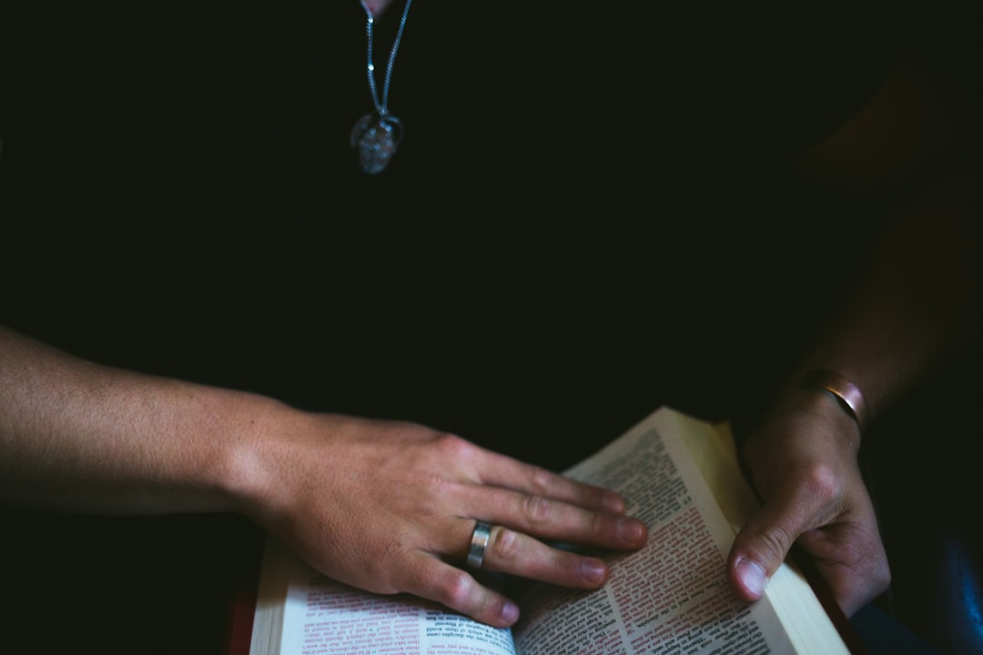 Conoce a solteros cristianos buscando relaciones serias y de fe