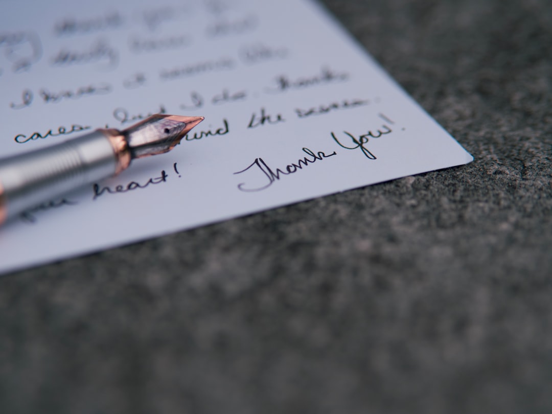 Abre tu carta y descubre palabras para enamorar tu día