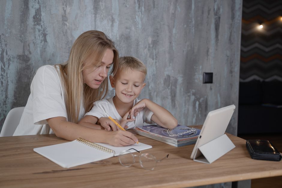 Aprender a leer y escribir con aplicación móvil práctica