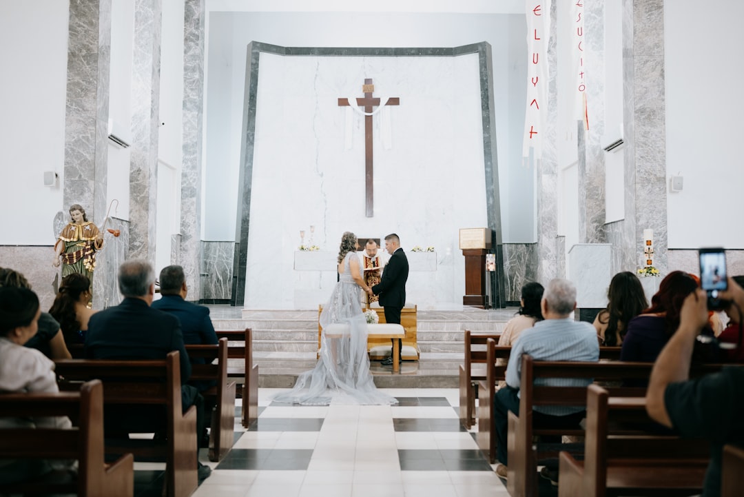 Encuentra Pareja Cristiana: Conexiones con Valores y Fe